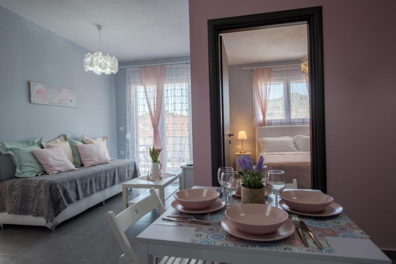 Kes Apartments Ájos Nikólaos Eksteriør bilde